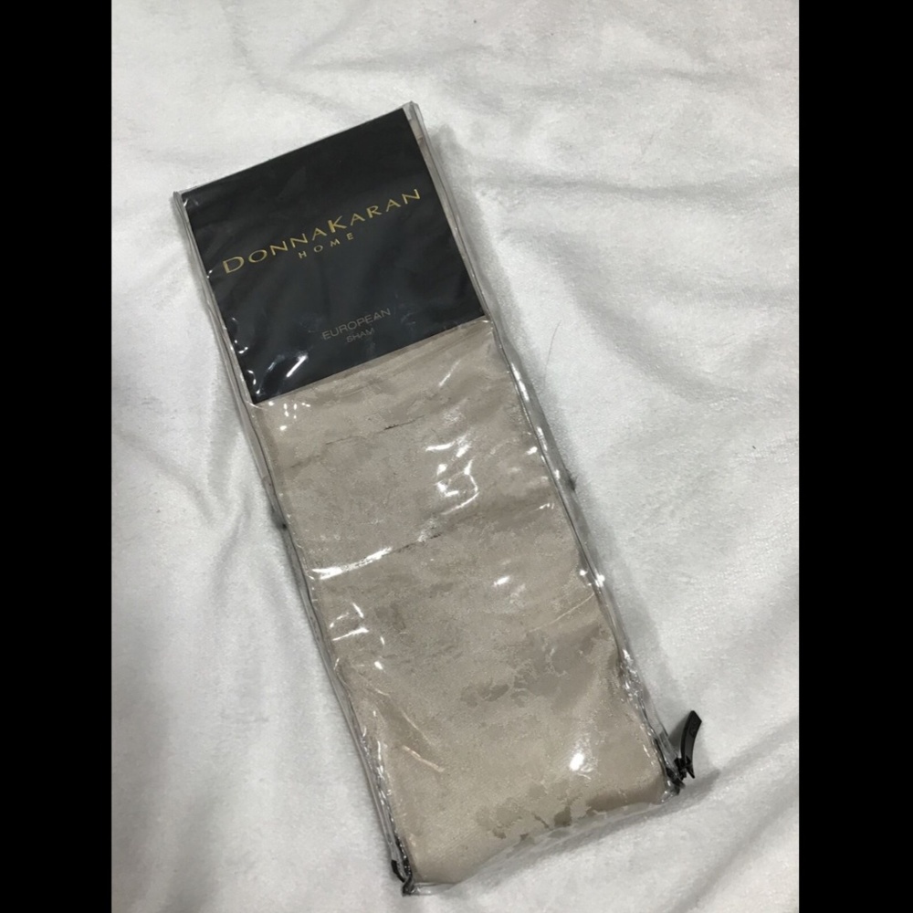 NIB Donna Karan Moonscape Euro‎ Pillow Sham Champag